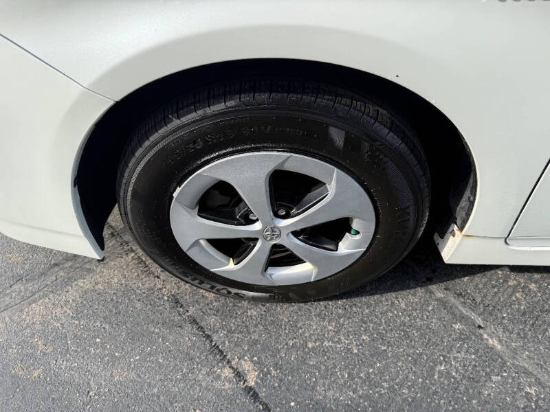 2014 Toyota Prius Two