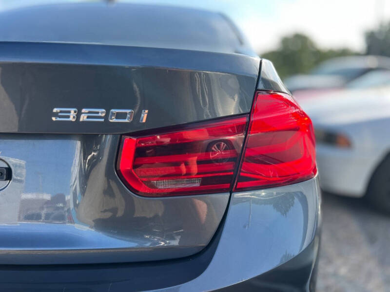 2018 BMW 3 Series 320i xDrive