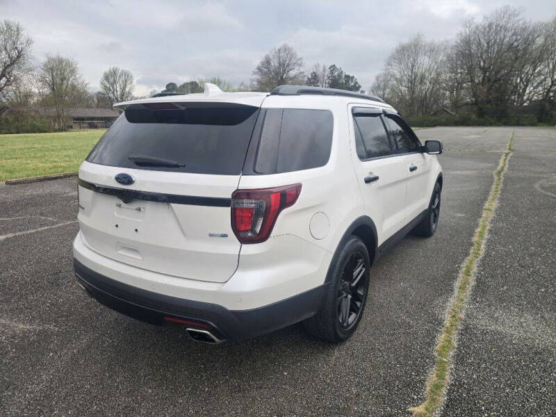 2017 Ford Explorer Sport