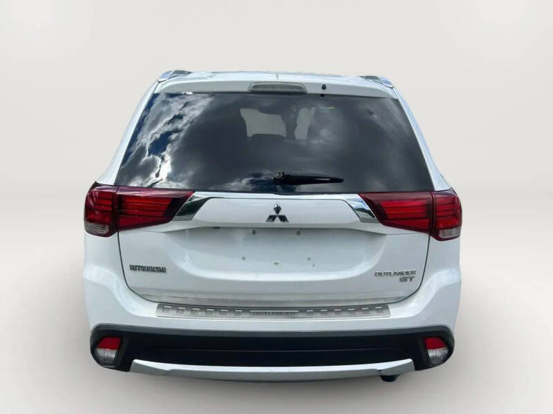 2016 Mitsubishi Outlander GT