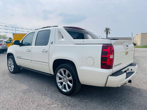 2013 Chevrolet Avalanche for sale at Crestwind Autoplex in San Antonio TX