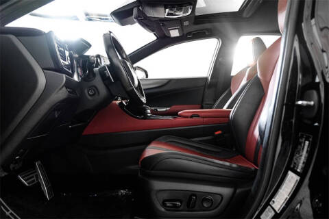 2022 Lexus NX 450h+ F SPORT Handling