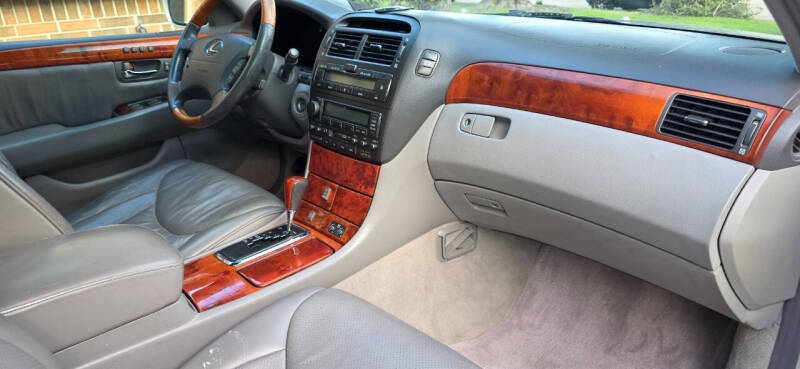 2003 Lexus LS 430