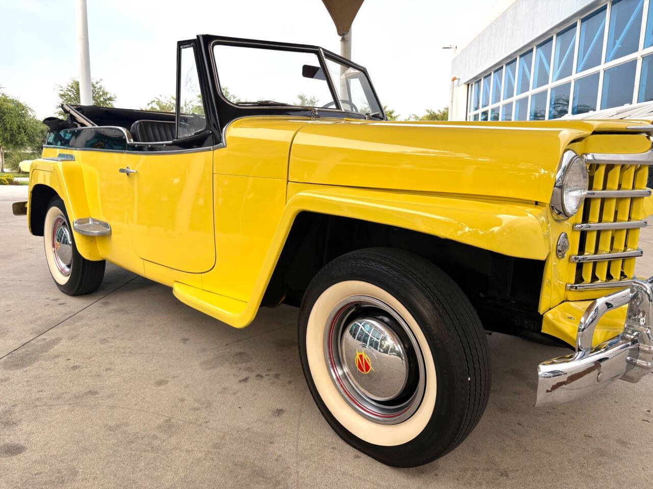 1951 Willys Overland Jeepster 19