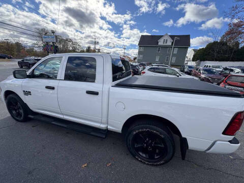 2023 RAM 1500 Classic Express