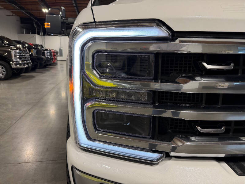 2024 Ford F-350 Super Duty Platinum