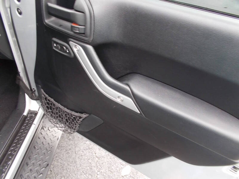 2012 Jeep Wrangler Unlimited Sahara