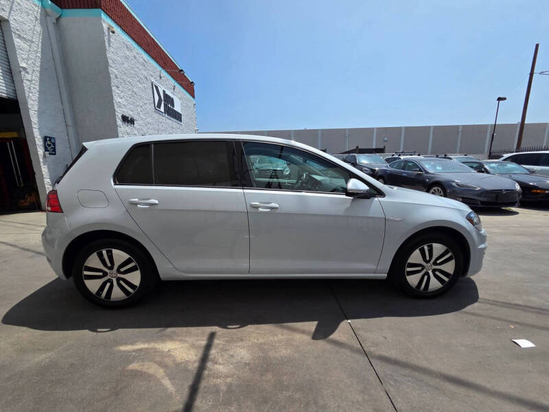 2019 Volkswagen e-Golf SE