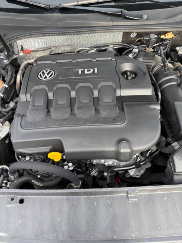 2015 Volkswagen Passat 2.0L TDI SE