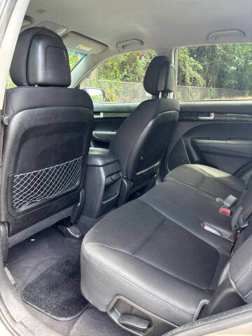 2014 Kia Sorento LX