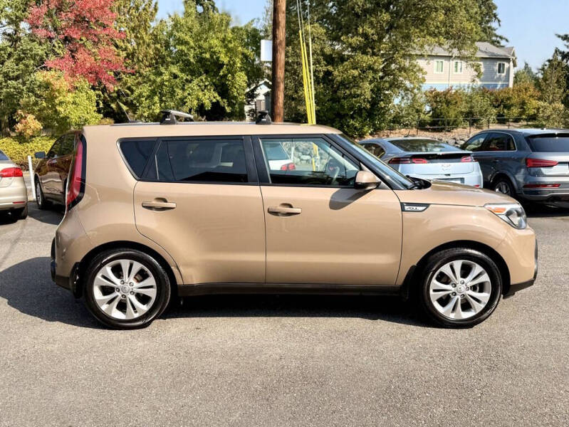 2015 Kia Soul +