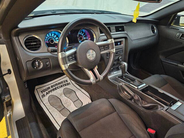 2013 Ford Mustang V6 Premium