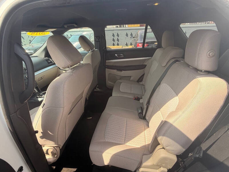 2018 Ford Explorer