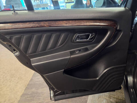 2016 Ford Taurus Limited