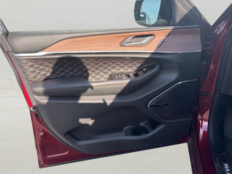 2023 Jeep Grand Cherokee Summit 4xe