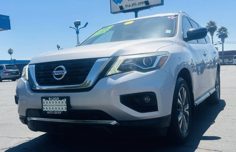 2018 Nissan Pathfinder SV