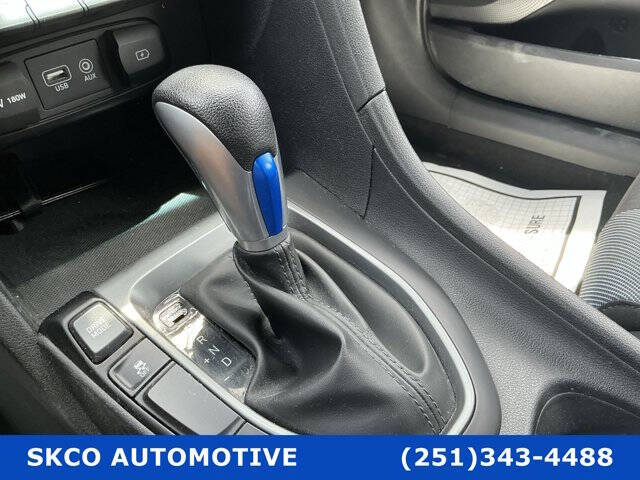 2019 Hyundai Veloster