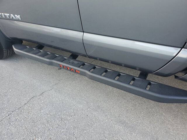 2024 Nissan Titan SV