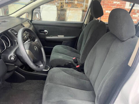 2012 Nissan Versa 1.8 S