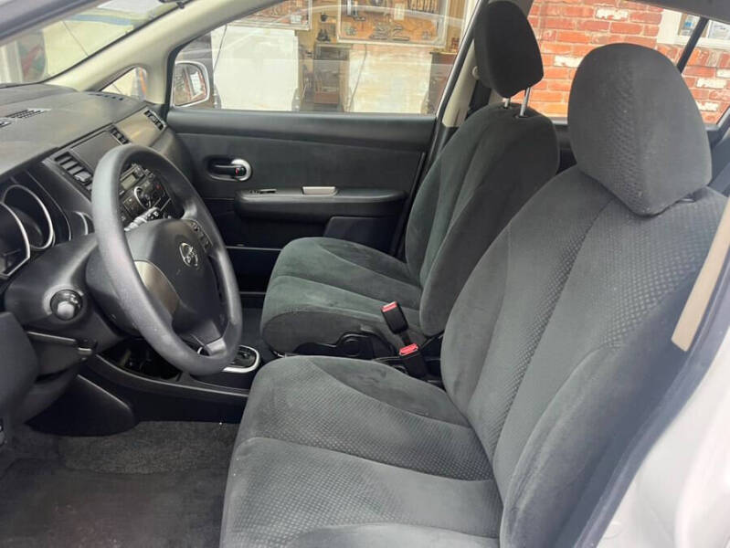 2012 Nissan Versa 1.8 S