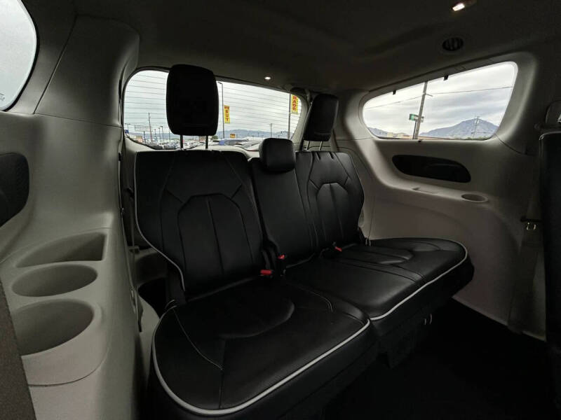2023 Chrysler Pacifica Limited
