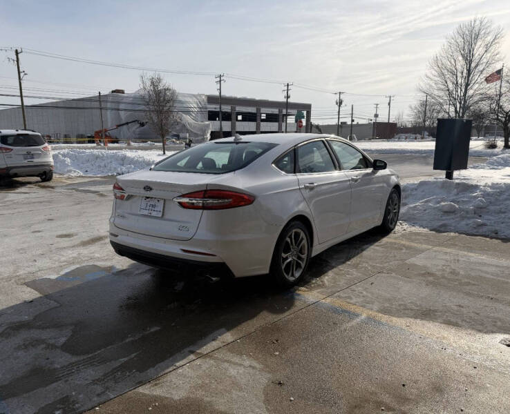 2020 Ford Fusion SEL