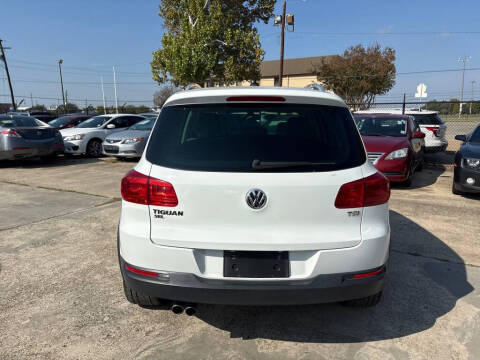 2017 Volkswagen Tiguan 2.0T SEL