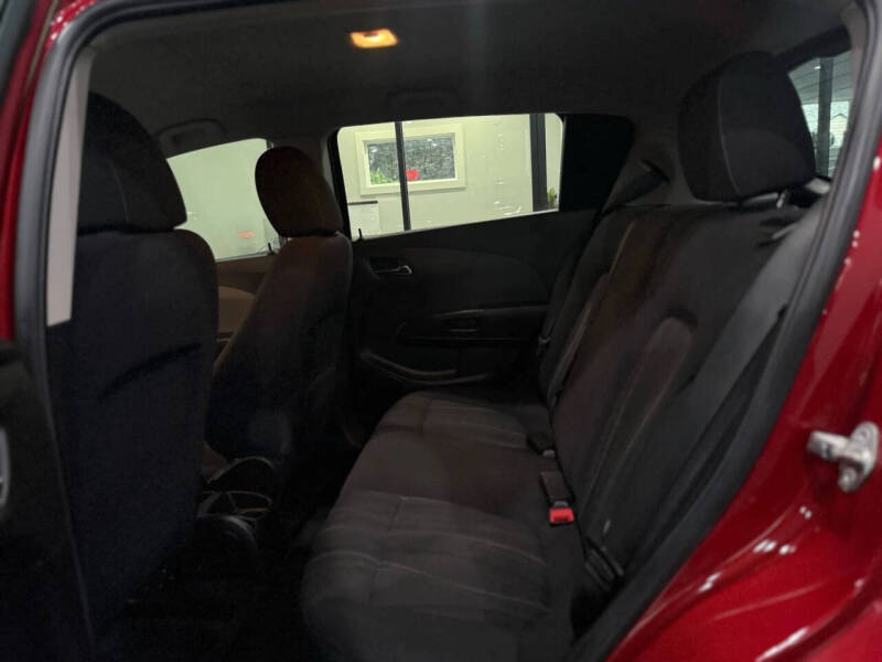 2014 Chevrolet Sonic LT Manual