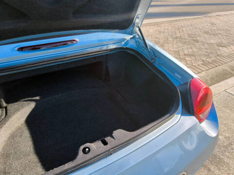 2004 Ford Thunderbird Deluxe