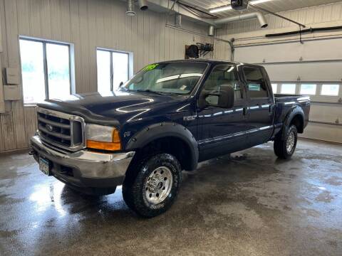 2001 Ford F-250 Super Duty for sale at Sand's Auto Sales in Cambridge MN