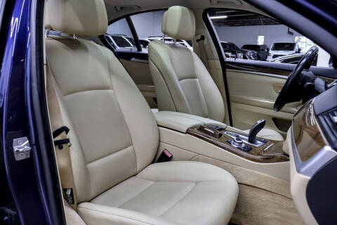 2011 BMW 5 Series 528i