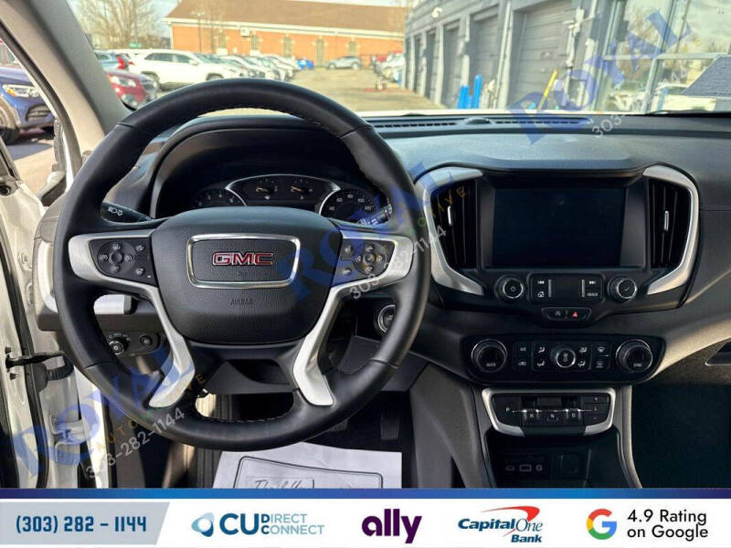 2024 GMC Terrain SLT