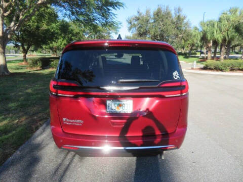 2023 Chrysler Pacifica Touring L