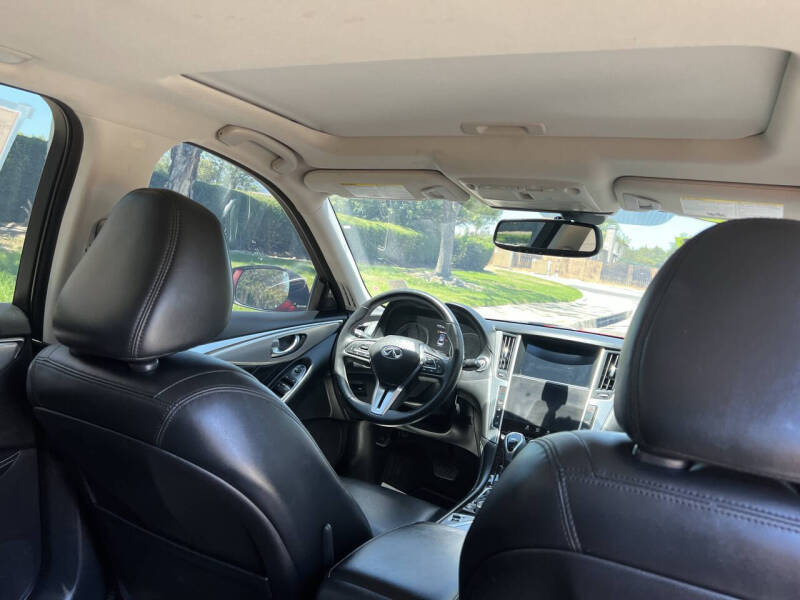 2021 Infiniti Q50 Luxe
