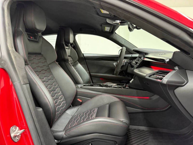 2022 Audi RS e-tron GT quattro