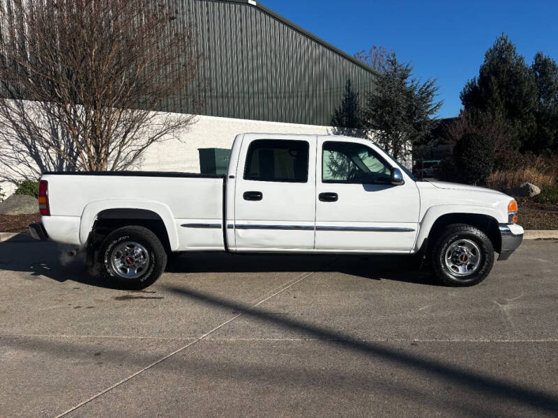 2001 GMC Sierra SLE photo 4