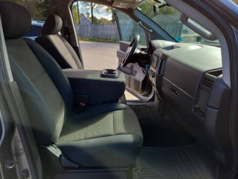 2013 Nissan Titan SV