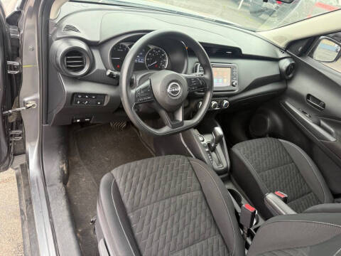 2024 Nissan Kicks S