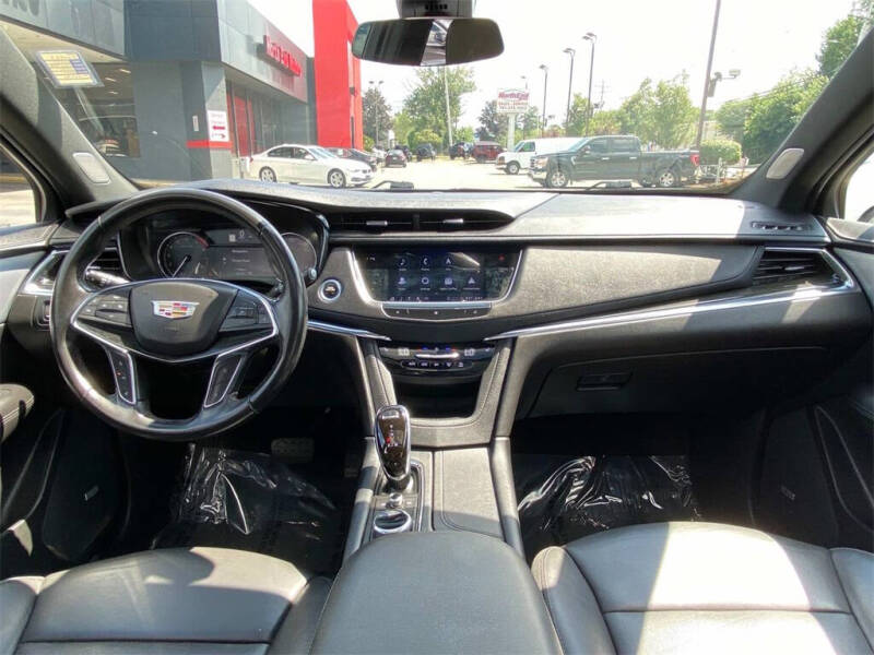 2021 Cadillac XT5 Premium Luxury