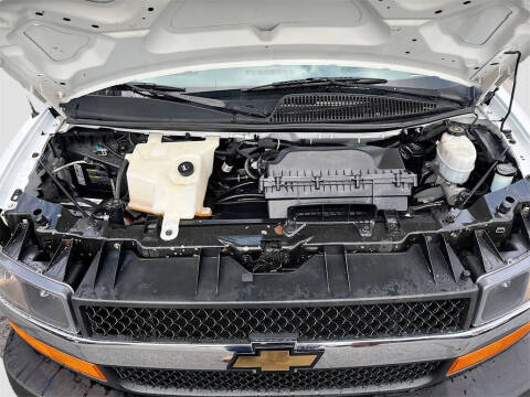 2023 Chevrolet Express 2500