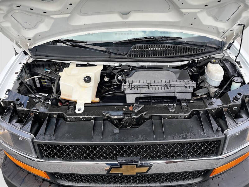 2023 Chevrolet Express 2500