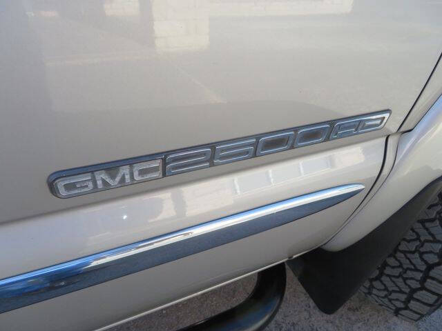 2004 GMC Sierra 2500HD