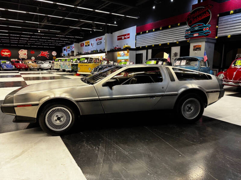 1981 DeLorean DMC-12