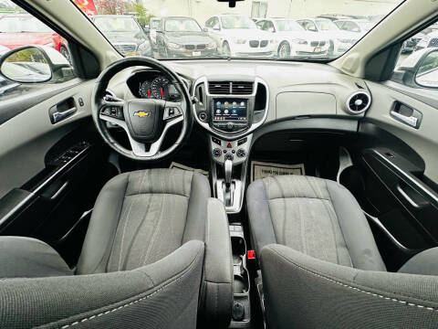 2018 Chevrolet Sonic LT Auto