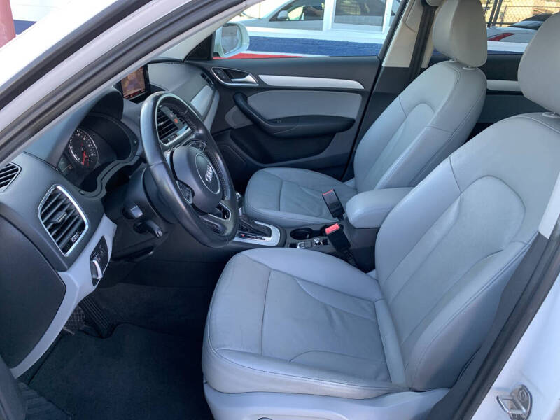 2017 Audi Q3 2.0T Premium