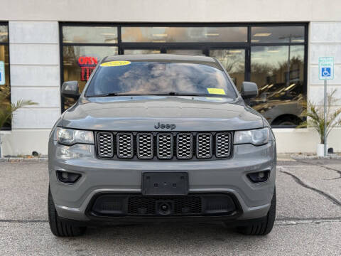 2020 Jeep Grand Cherokee Altitude