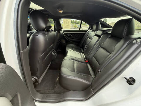 2017 Ford Taurus SEL