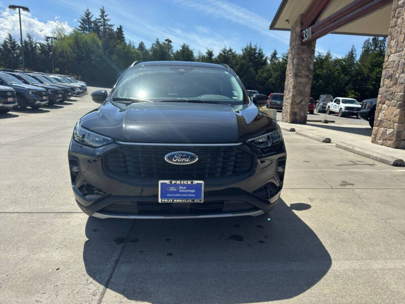 2025 Ford Escape Platinum