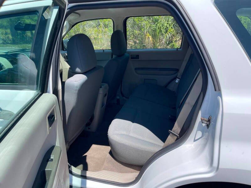 2009 Ford Escape XLS