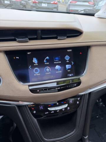 2017 Cadillac XT5 Platinum